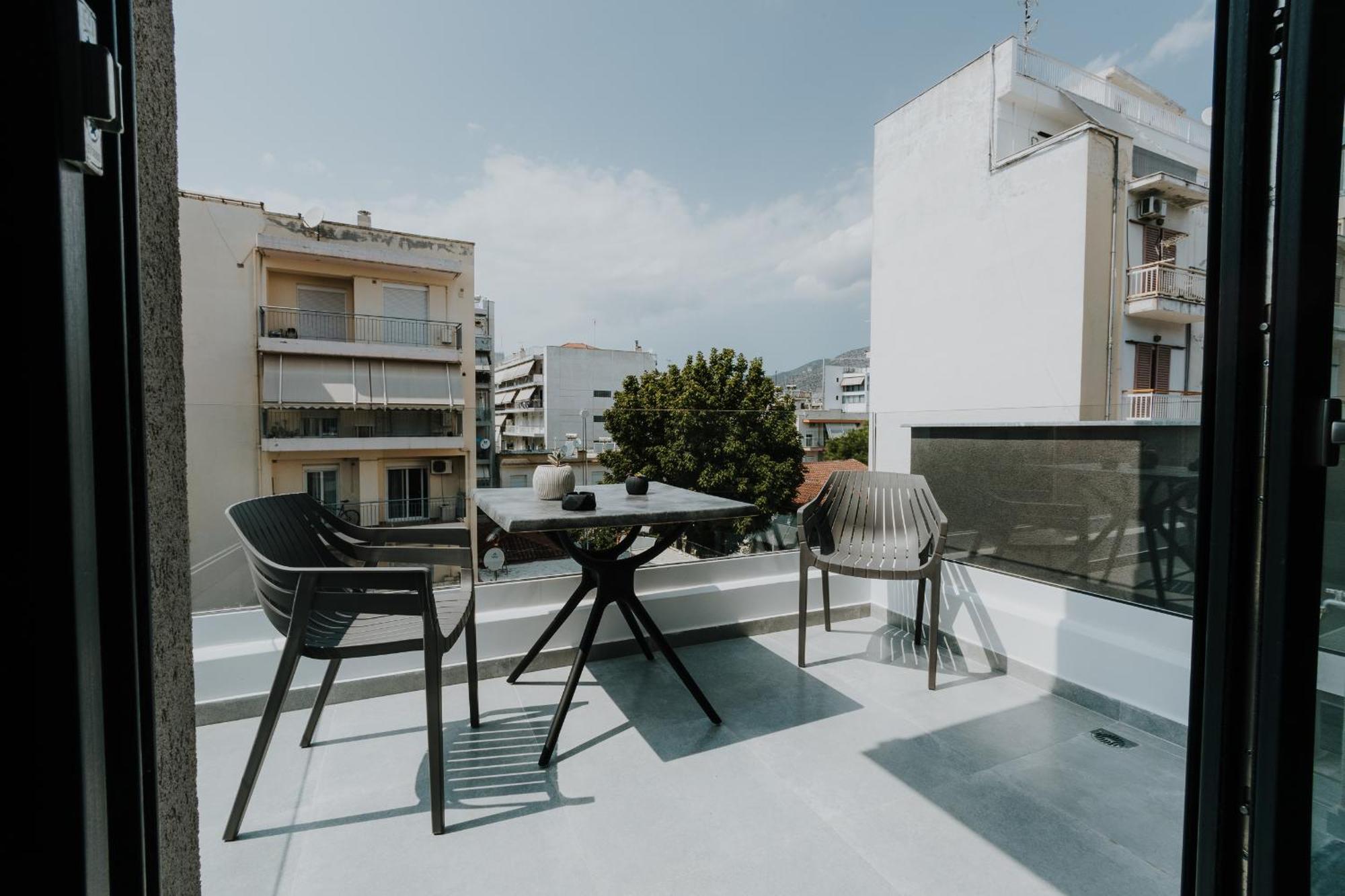 Pearl Apartel Volos Exterior photo