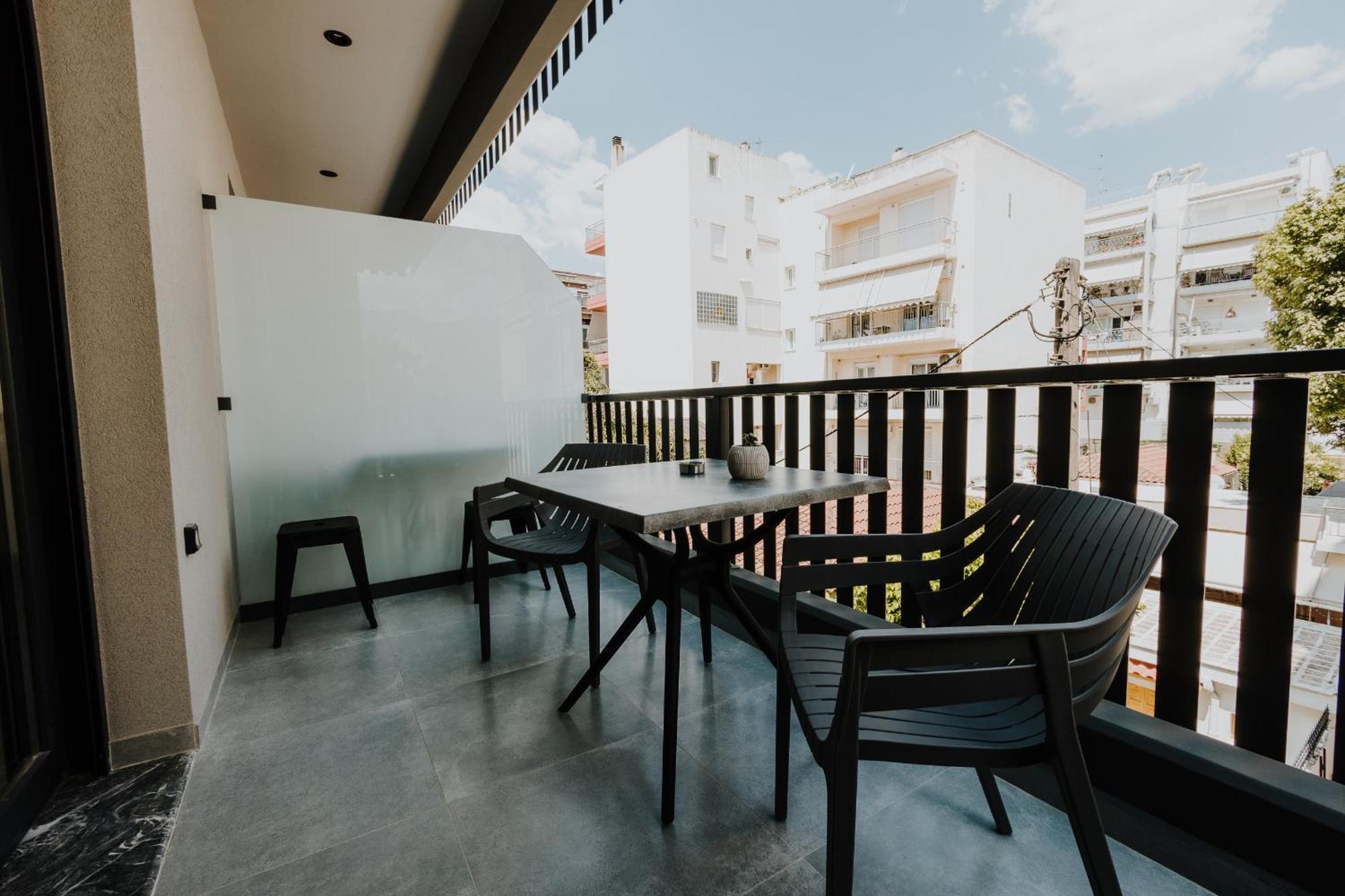 Pearl Apartel Volos Exterior photo